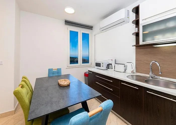 Luka 3 Apartment *